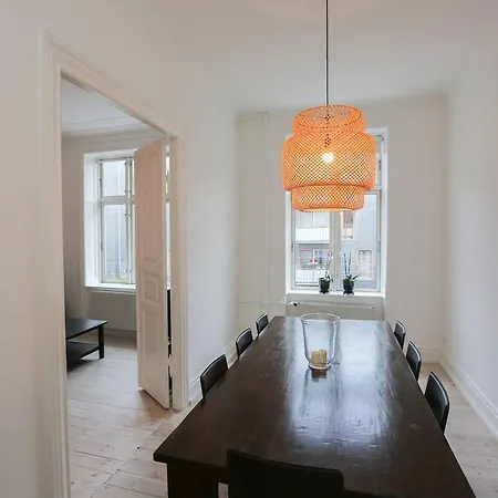 Light And Cozy Flat In The Midst Of Copenhagen! Copenhagen